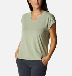 Columbia Boundless Beauty Women's T-Shirt Green | UWXBRA-186