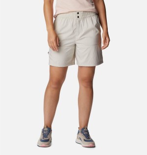 Columbia Coral Ridge Women's Shorts White | KRHPCV-274