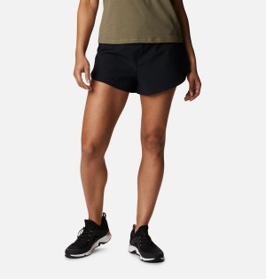 Columbia Hike Women's Shorts Black | YRWFUM-249