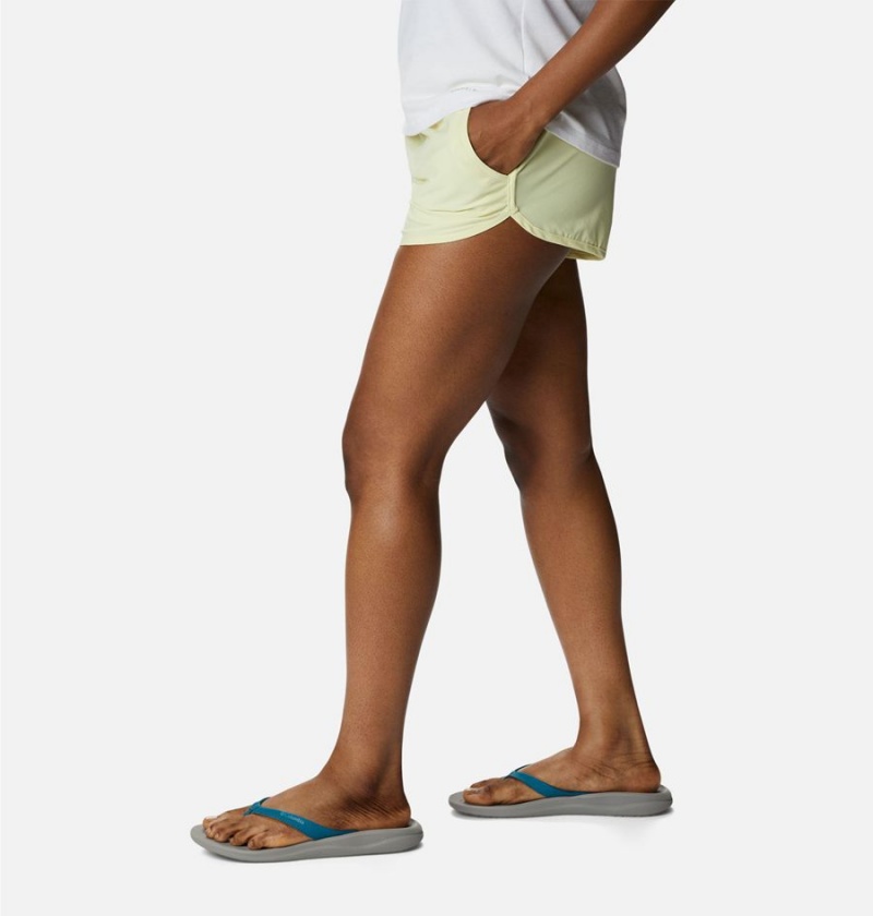 Columbia Bogata Bay Stretch Women's Shorts Green | KPYWFX-259