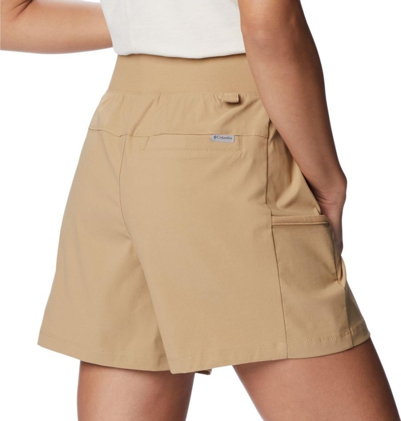 Columbia Leslie Falls Women's Shorts Khaki | SDZGEM-521