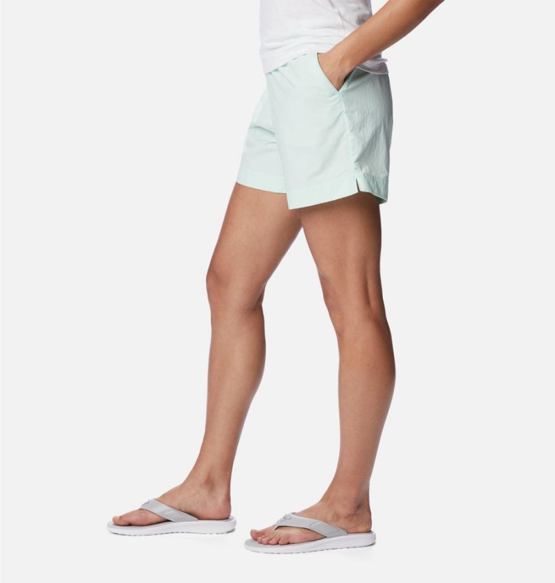 Columbia PFG Backcast Water Women's Shorts Green | MPIGRX-908