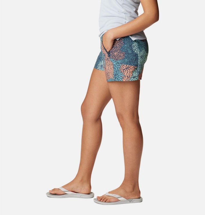 Columbia PFG Tidal II Women's Shorts Green | LJBKIP-026
