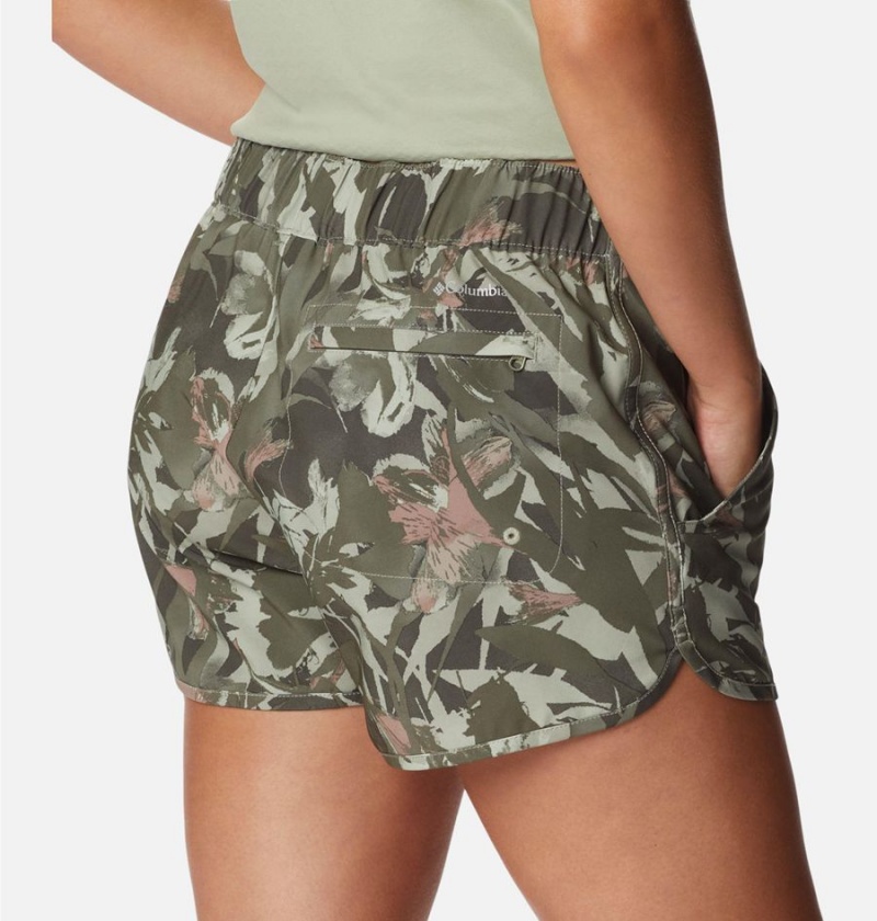 Columbia Pleasant Creek Stretch Women's Shorts Green | UTNQAZ-958