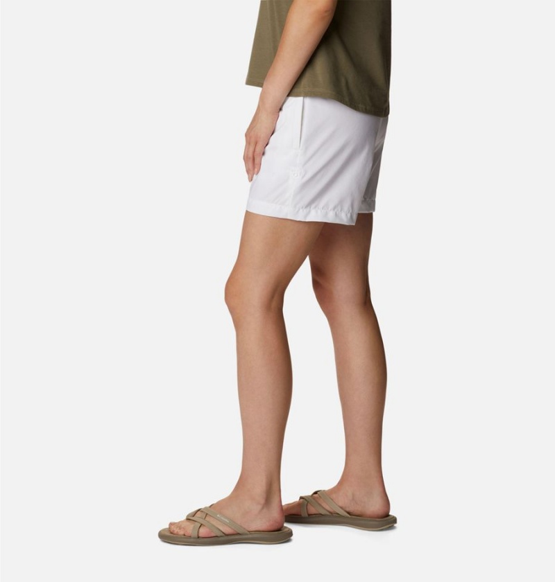 Columbia Silver Ridge Utility Women's Shorts White | ALFKTV-567