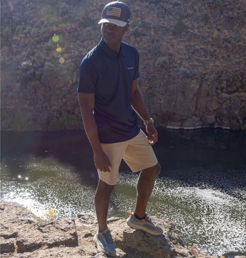 Columbia Tech Trail Men's Shorts Khaki | RZCUYI-736