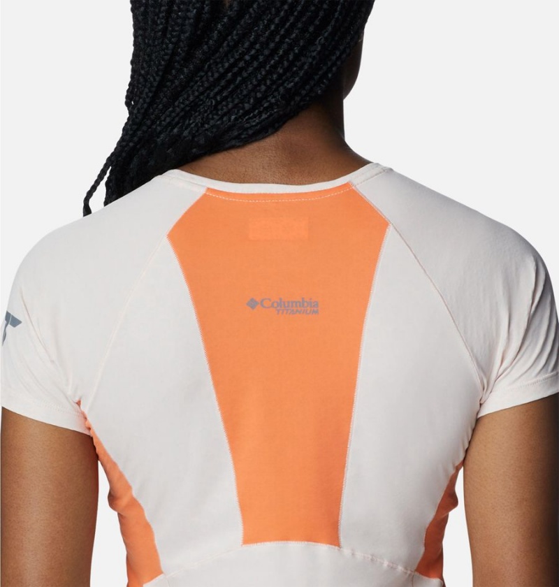Columbia Titan Pass Ice Short Sleeve Women's T-Shirt White | EASMID-583